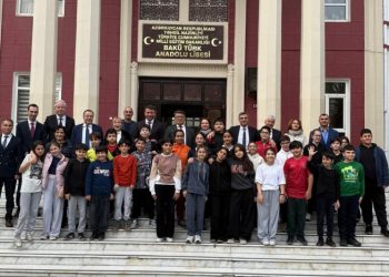 Bakü Türk Anadolu Lisesinde Fırat Üniversitesi tanıtıldı